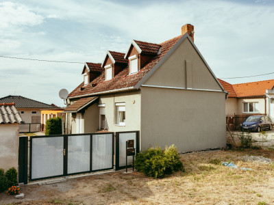 REZERVOVANÉ: 4i rodinný dom s podkrovnými izbami v obci Kúty